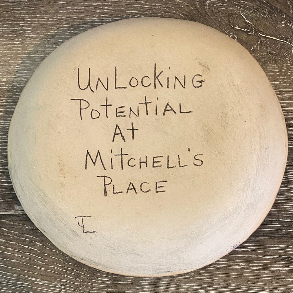 Handmade Blue Ceramic Key Motif Decorative Bowl Mitchell’s Place Signed - Picture 3 of 3